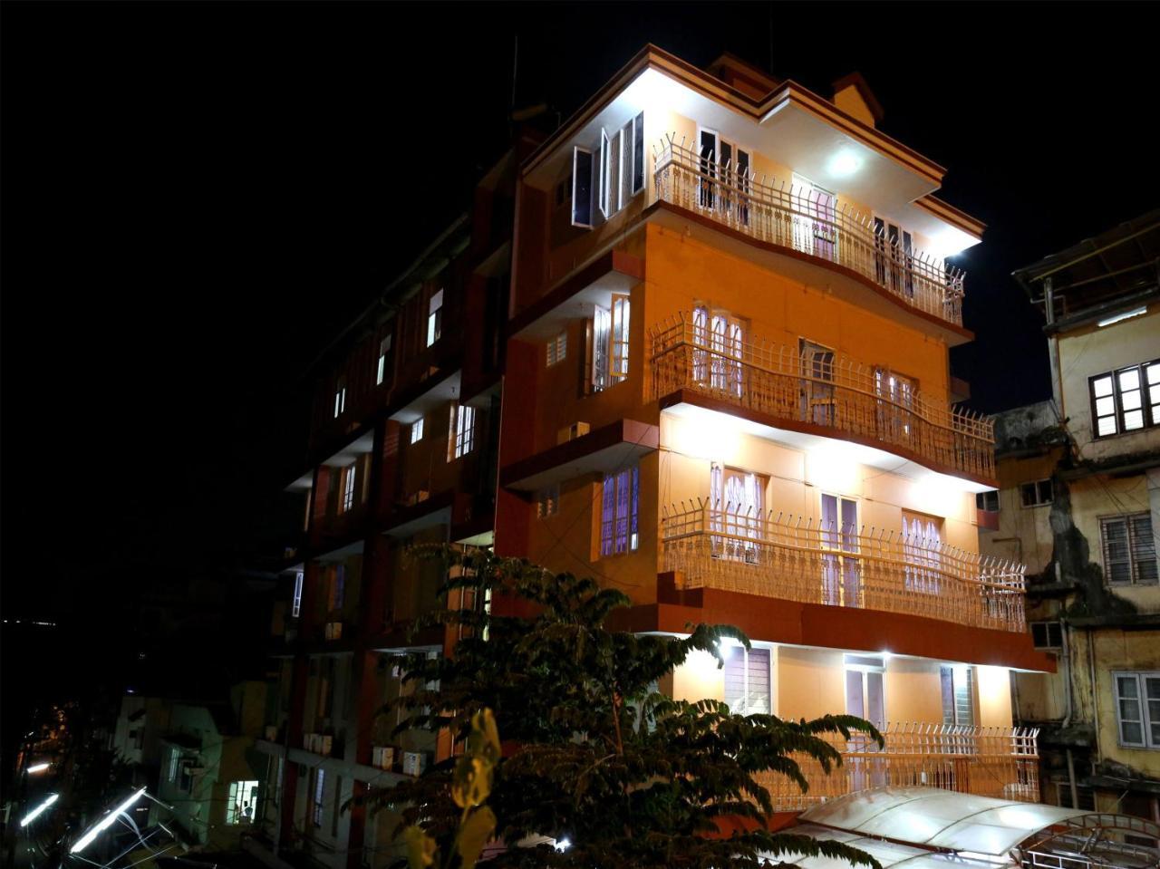 Oyo 9797 Hotel Vbee Plaza Thiruvananthapuram Екстер'єр фото