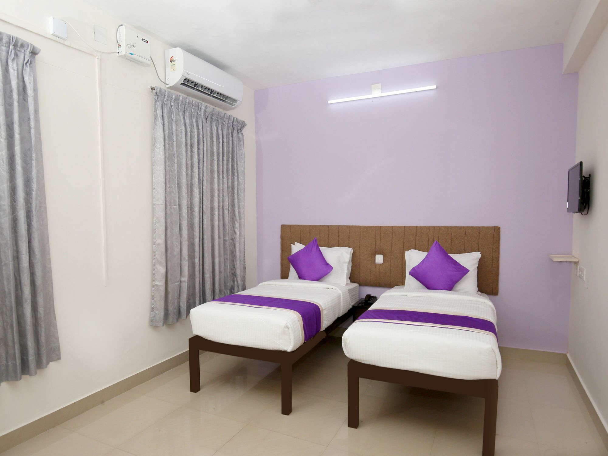 Oyo 9797 Hotel Vbee Plaza Thiruvananthapuram Екстер'єр фото